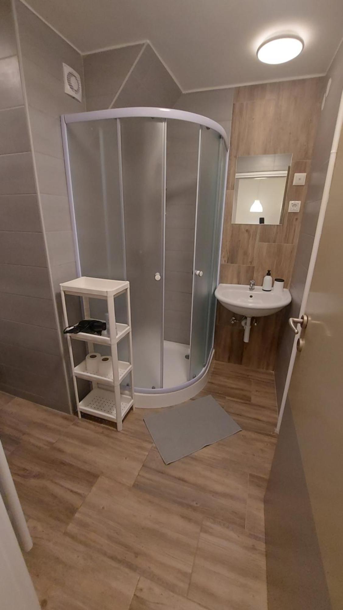 Sweet Apartments With Free Private Parking Любляна Стая снимка